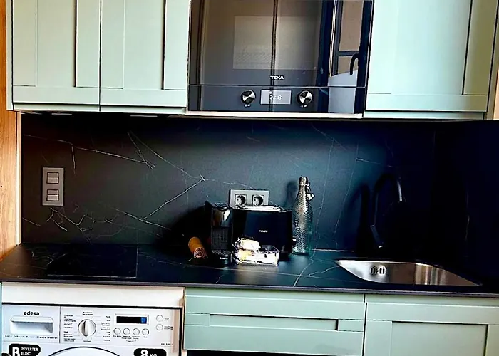 Alpha Estudios, Turisticos Lejlighed *